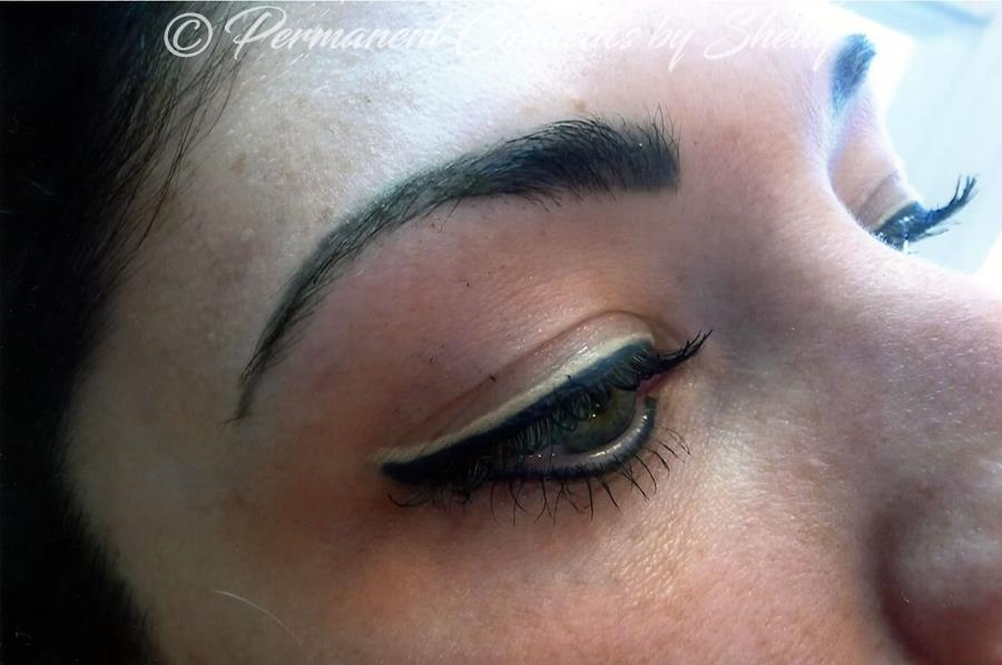 Permanent Eyeliner Tattoo with Upper Lid Accent Line in Cream Color
